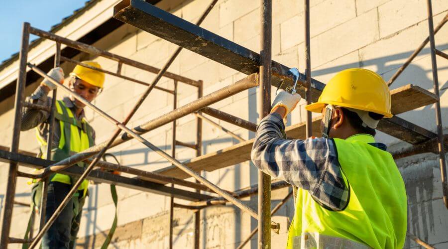 Professional gutter cleaning in Lincoln, NM
